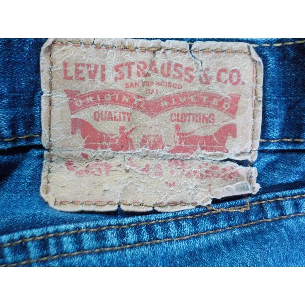 Levis levi men